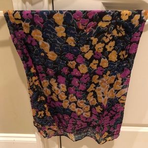Multicolored flower-pattern scarf